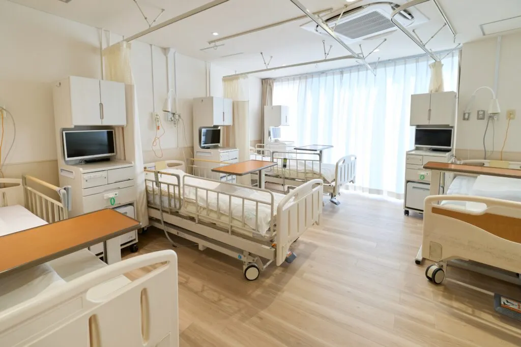 医療法人社団青泉会 下北沢病院の正職員 看護助手 病院 急性期病棟 回復期リハビリテーション病院 整形外科 一般内科 循環器内科 形成外科 皮膚科 その他の診療科目の求人情報イメージ4