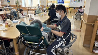 医療法人健仁会 介護老人保健施設ミレニアムマッシーランドの正職員 介護職 介護老人保健施設の求人情報イメージ4