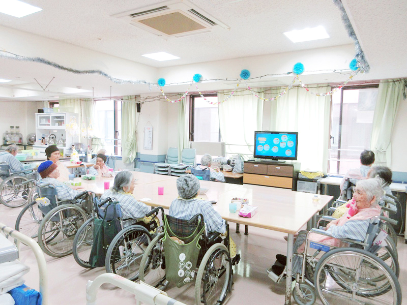 医療法人仁誠会 名嘉病院の正職員 看護助手 病院 整形外科 眼科 消化器内科 一般外科 一般内科 皮膚科 耳鼻咽喉科 その他の診療科目の求人情報イメージ6