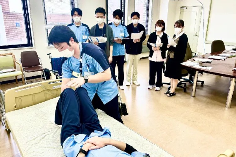 医療法人松田会 介護老人保健施設エバーグリーン・イズミの正職員 介護職 介護老人保健施設の求人情報イメージ6
