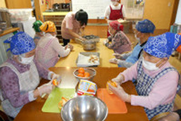 医療法人社団創造会 ケアプラザ柴崎のパート・アルバイト 介護職 デイサービスの求人情報イメージ5