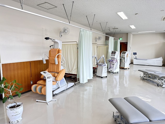 医療法人結護会 中央外科クリニックのパート・アルバイト リハビリ助手 クリニック 整形外科 消化器内科 一般外科 一般内科 その他の診療科目の求人情報イメージ3