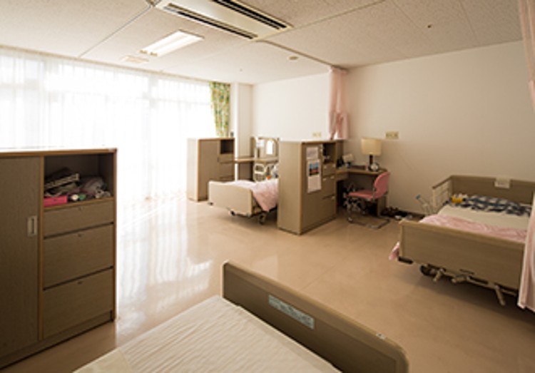 医療法人友愛会 介護老人保健施設ケアセンターサンハウスの正職員 介護職 介護老人保健施設の求人情報イメージ4