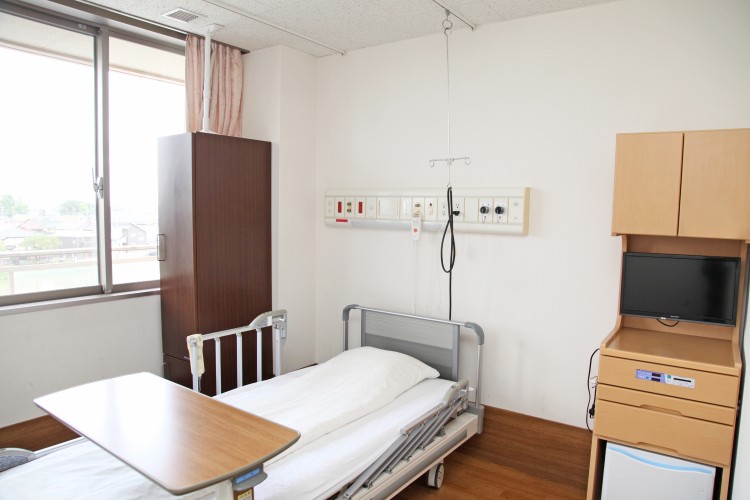 医療法人財団明理会 春日部中央総合病院の契約職員 看護助手 病院 急性期病棟 整形外科 産婦人科 眼科 放射線科 消化器内科 消化器外科 一般外科 一般内科 循環器内科 形成外科 皮膚科 耳鼻咽喉科 その他の診療科目の求人情報イメージ4