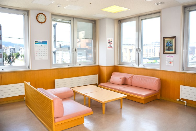 社会医療法人社団愛心館 愛心メモリアル病院の正職員 看護助手 病院 急性期病棟 眼科 放射線科 一般外科 循環器内科 皮膚科 その他の診療科目の求人情報イメージ3