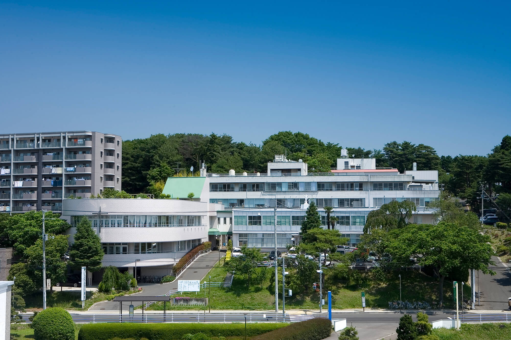 一般財団法人やまとコミュニティホスピタル 光ヶ丘スペルマン病院の正職員 看護助手 病院 産婦人科 一般内科 リウマチ科 皮膚科 その他の診療科目の求人情報イメージ1