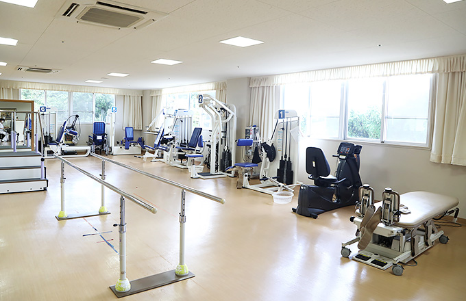 医療法人以和貴会 西崎病院の契約職員 看護助手 病院 急性期病棟 整形外科 放射線科 一般外科 一般内科 循環器内科 皮膚科 美容外科・美容皮膚科 泌尿器科 その他の診療科目の求人情報イメージ5
